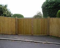Closeboarded Entrance