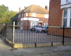 Bow top fencing